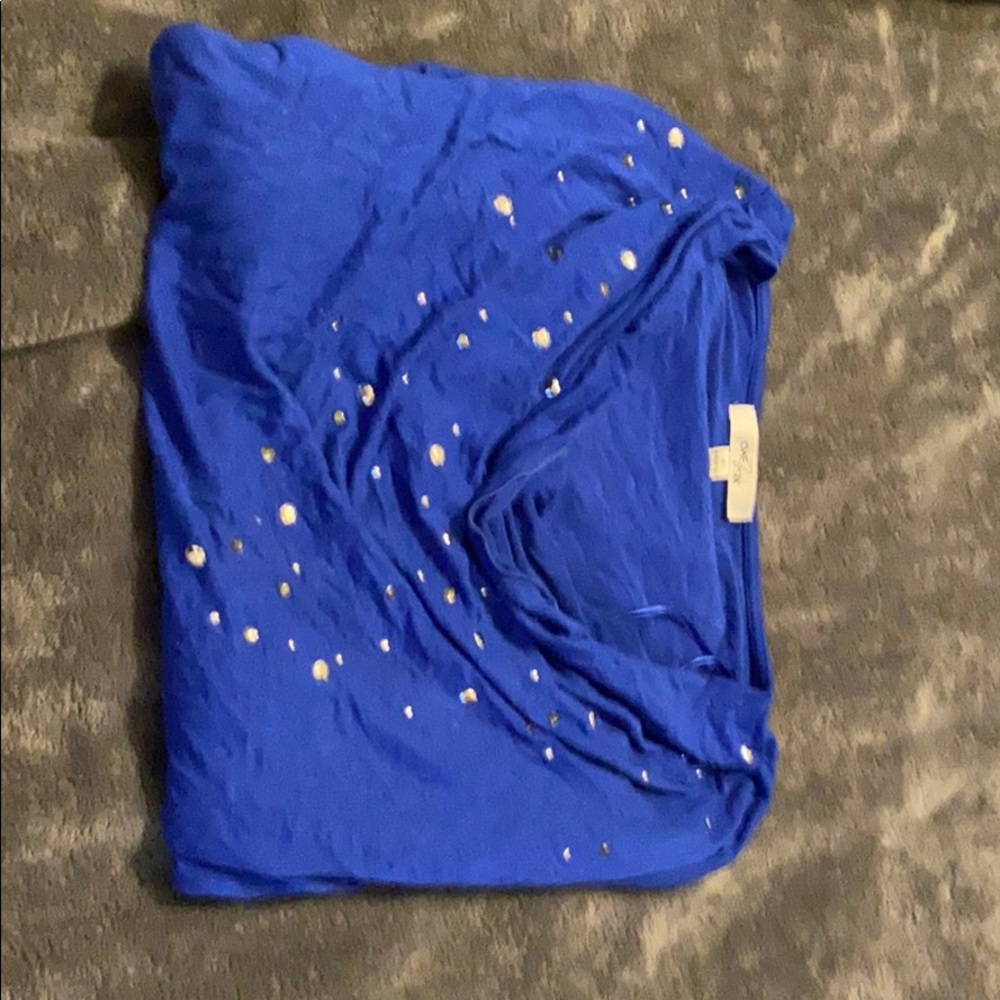 Long sleeve blue top